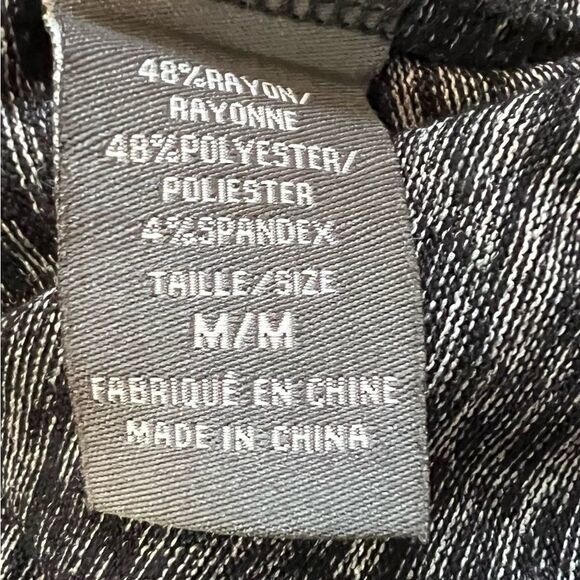 SUZY SHIER Heather Grey Cross Front Wrap Knee Length Scrunch Side Dress - Picture 8 of 8